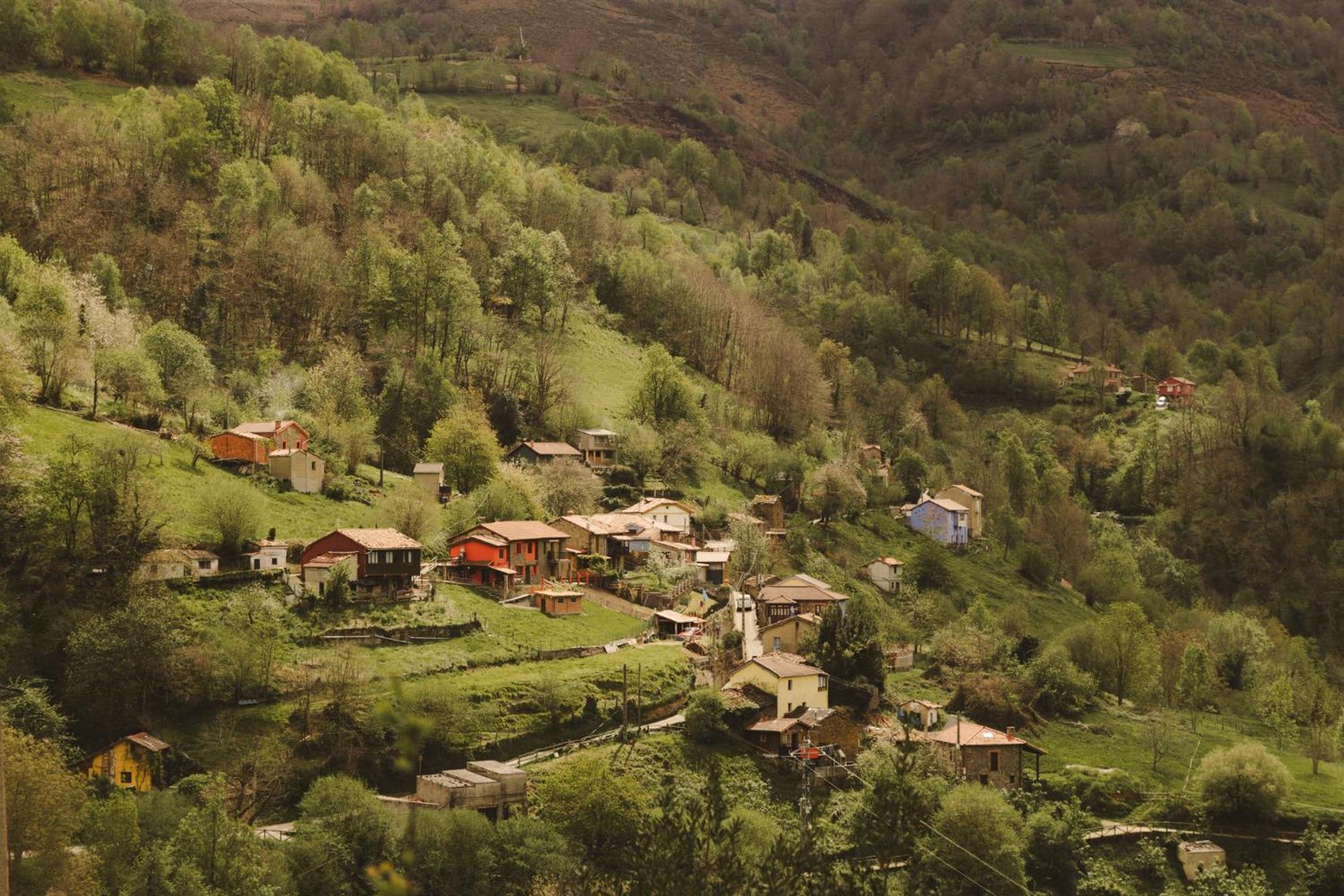 La Vallicuerra Mieres  Extérieur photo